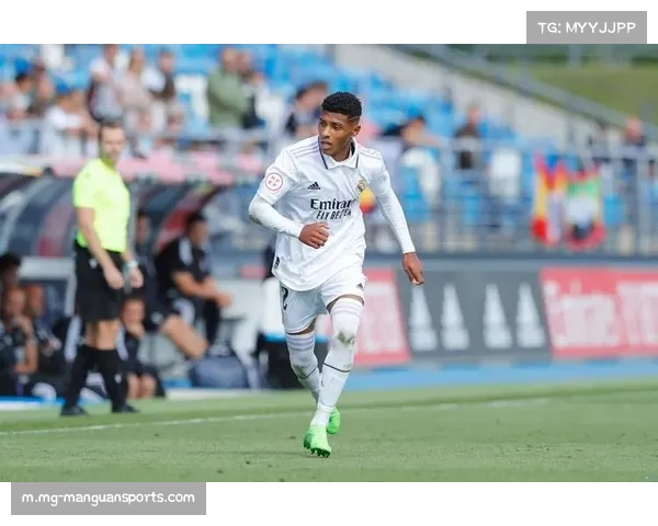 皇马边路防守因巴斯克斯客串左闸失衡,对手针对性打击收获显著效果 皇马边路防守因巴斯克斯客串左闸失衡,对手针对性打击收获显著效果